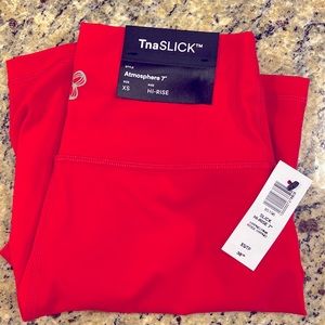 BNWT - TNA bike short XS - Hypno Pink